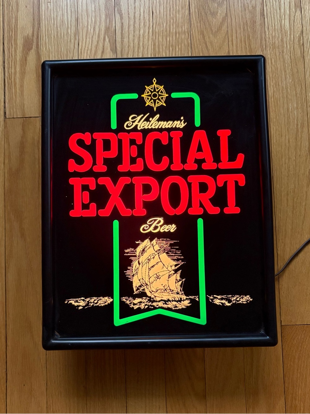 Vintage Heileman's Special Export Beer Lighted Sign Ship